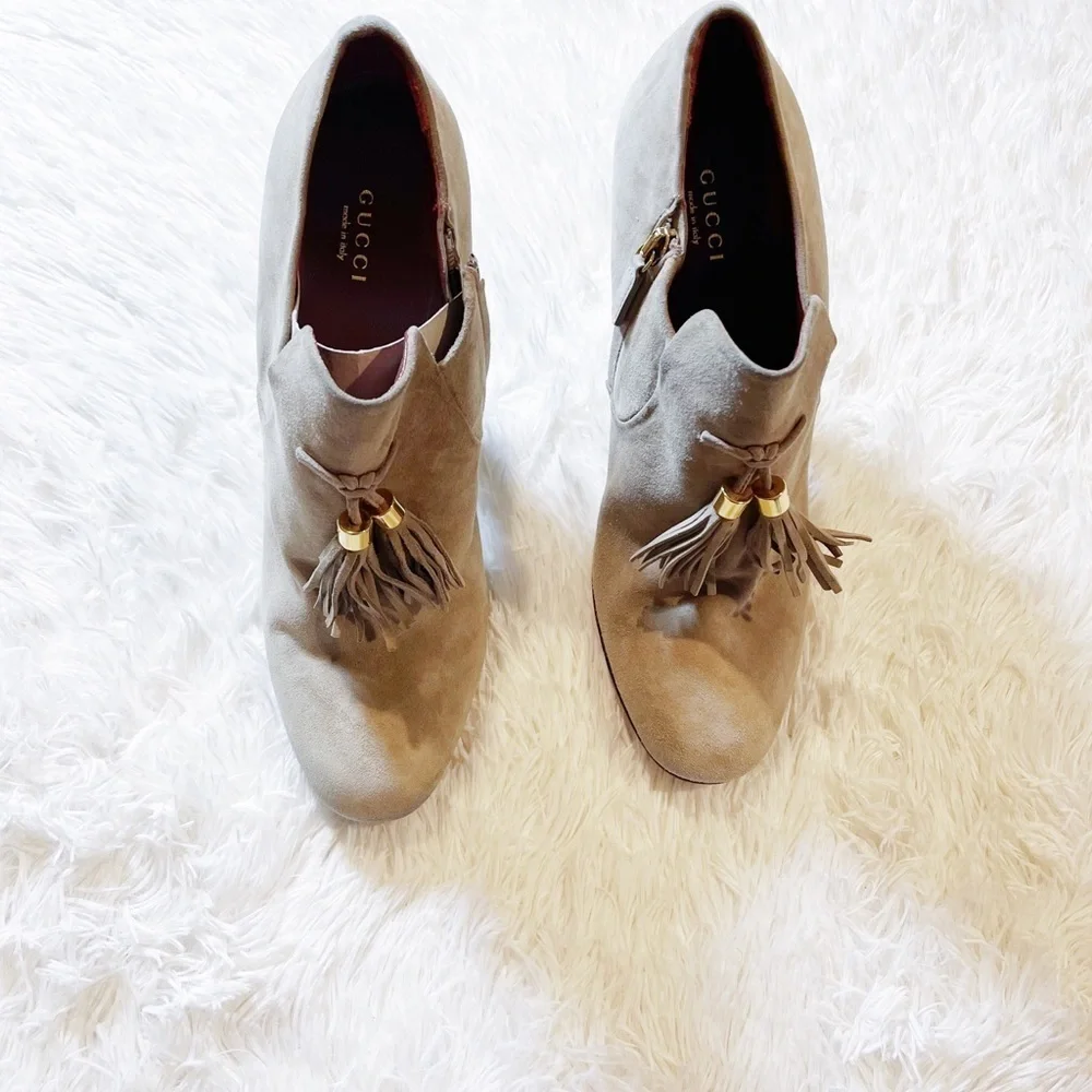 Gucci Suede Heeled Bootie Tassel Accents sz42 NEW - Picture 2 of 11